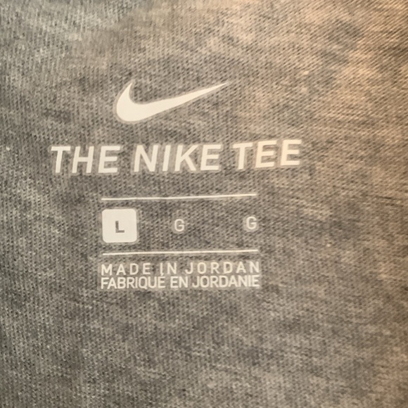 Tag-less tee - Picture 3 of 3